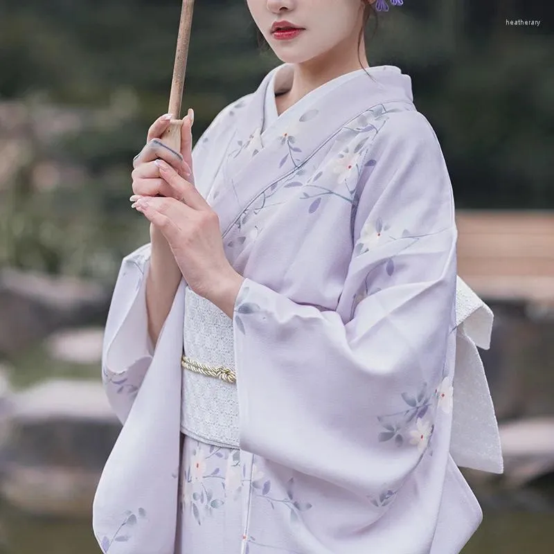 ancient traditional japanese clothing female